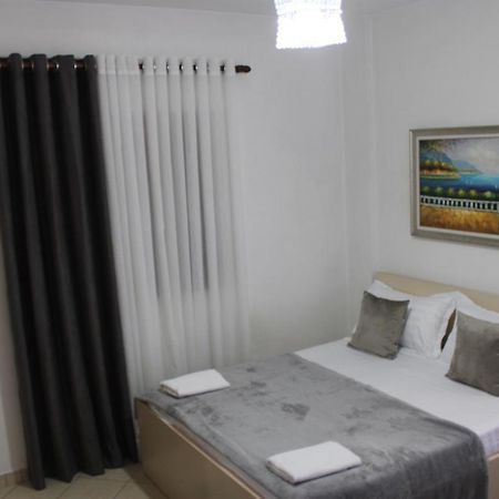 Deni'S Family Apartment In New Blvd Tirana Exterior foto