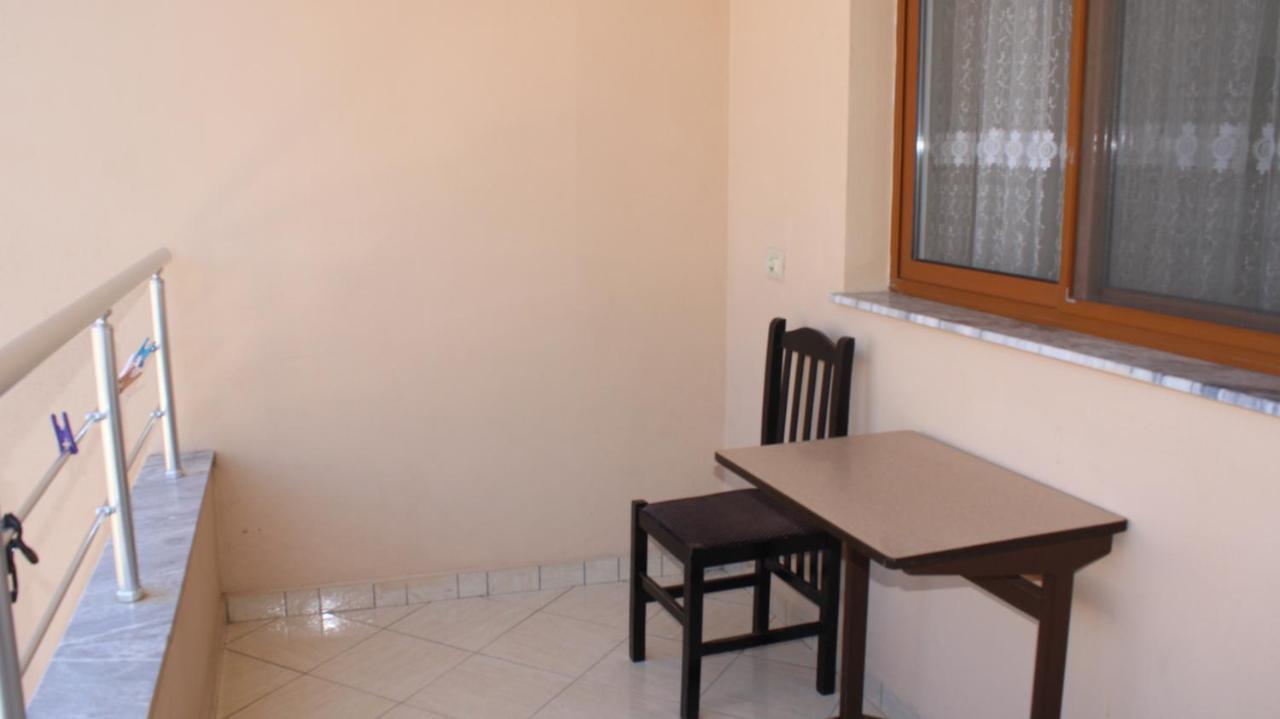 Deni'S Family Apartment In New Blvd Tirana Exterior foto